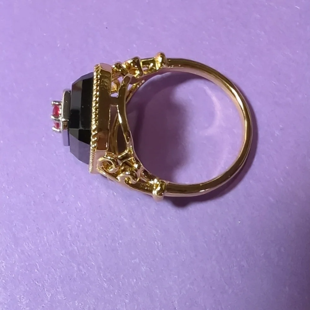 Onyx Base Red & Clear Zirconia Stones RingArt Decor Gold Oblong Style Sz 6 NWT